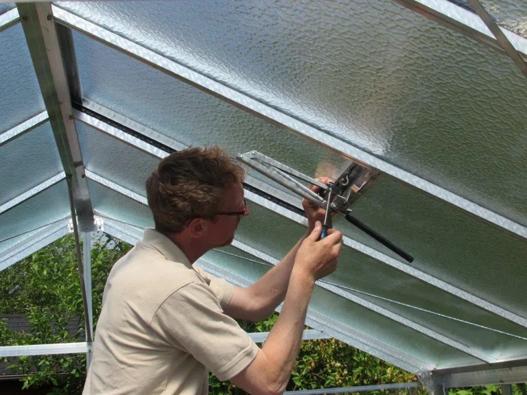 Univent Automatischer Fensteröffner für Gewächshaus, Frühbeet, Wintergarten – Bild 6
