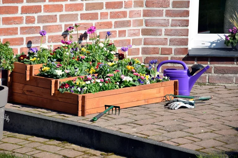 dobar® 58180FSC Hochbeet Peru Blumenbeet Dreistufig | Kräuterbeet Massivholz Stecksystem | Große Blumentreppe inkl. Pflanzvlies | Pflanztreppe 3 Ebenen | 110 x 88 x 36 cm | Braun – Bild 5