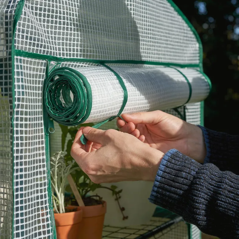 Bramble - Premium Garten Foliengewächshaus für Balkon & Terrasse mit 4 Etagen, Stahlrahmen & Verstärkter PVC-Abdeckung - Stabil & Einfach zu Montieren - 160x69x49cm – Bild 8