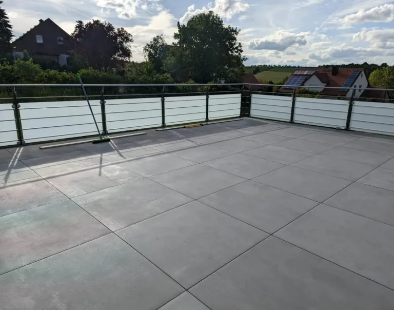 Gartenwelt Riegelsberger Premium Aluminium Montagesystem-Set für Keramik-, Stein-, Betonplatten Komplett-Set Made in Germany Plattenformat 60x60 cm Terrassenfläche 6x6 m | 36 m² Aufbauhöhe 89-119 mm – Bild 6