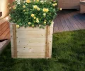 TIMBELA Hochbeet Holz - 58x38xH57 cm - Blumenbeet für Garten - Kräuterbeet - Pflanzkasten Holz - Hochbeet Balkon Garten Terrasse - Solid 28 mm Pine/Spruce Wood M611 - Thumbnail 2