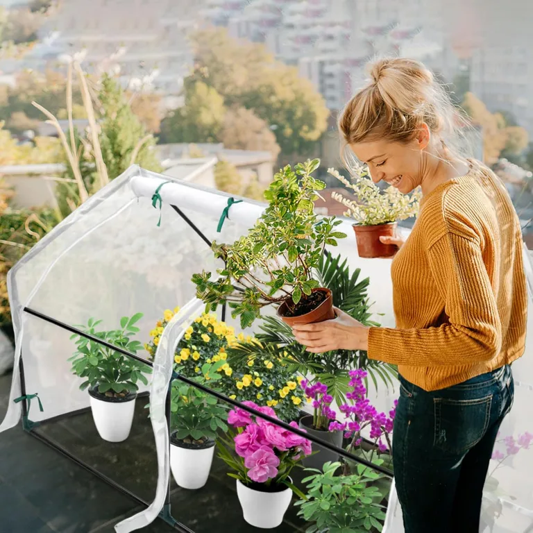 UISEBRT Foliengewächshaus Gewächshaus für Tomaten 180 x 90 x 90 cm Tomatengewächshaus mit Gemüsenetz, 2 Aufrollbare Tür, Treibhaus für Garten Balkon, Weiß – Bild 9
