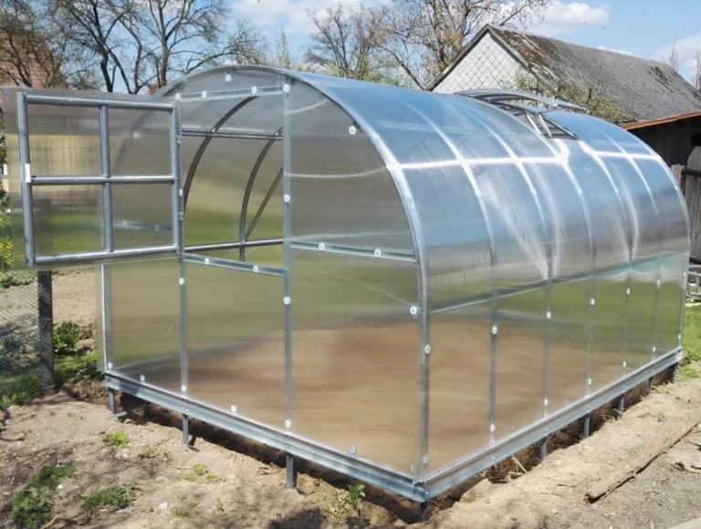 Gewächshaus KLASIKA 12 (3x4m) mit fundamenten und 6mm Polycarbonat – Bild 4