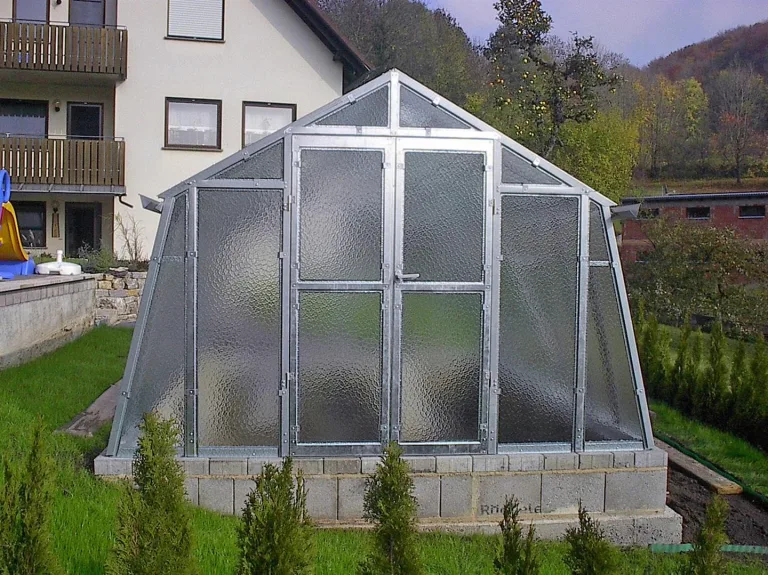 Gewächshaus Landhaus aus feuerverzinkten Stahlblechprofilen und Nörpelglas, Breite 3,03 m x Länge 4,52 m = 13,70 m² – Bild 8