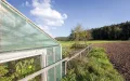 EraGreen Gitterfolie 1,5m x 40m - 280g/m² reißfeste Gewächshaus Folie mit Nagelrand, hoch UV-Stabil Gartenfolie für Tomatenhaus und Frühbeet, Gewebefolie - Thumbnail 5