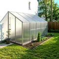 Arebos Hohlkammerstegplatten 10er Set | 121 x 60,5 cm | Polycarbonat Platten 6 mm stark | UV-beständig | 900 g/m² | Transparent | für Gewächshaus, Carport, Frühbeet, Überdachung - Thumbnail 2