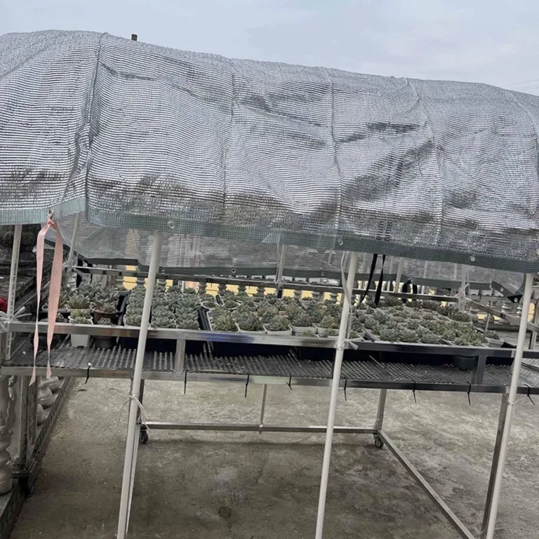 Aluminium-Schattenstoff, 55 % UV-Schutz, reflektierendes Schattennetz, atmungsaktiver Sonnenschutz für Garten, Gewächshaus, Terrasse, Balkon, Hundehaus, Innenhof – Bild 4